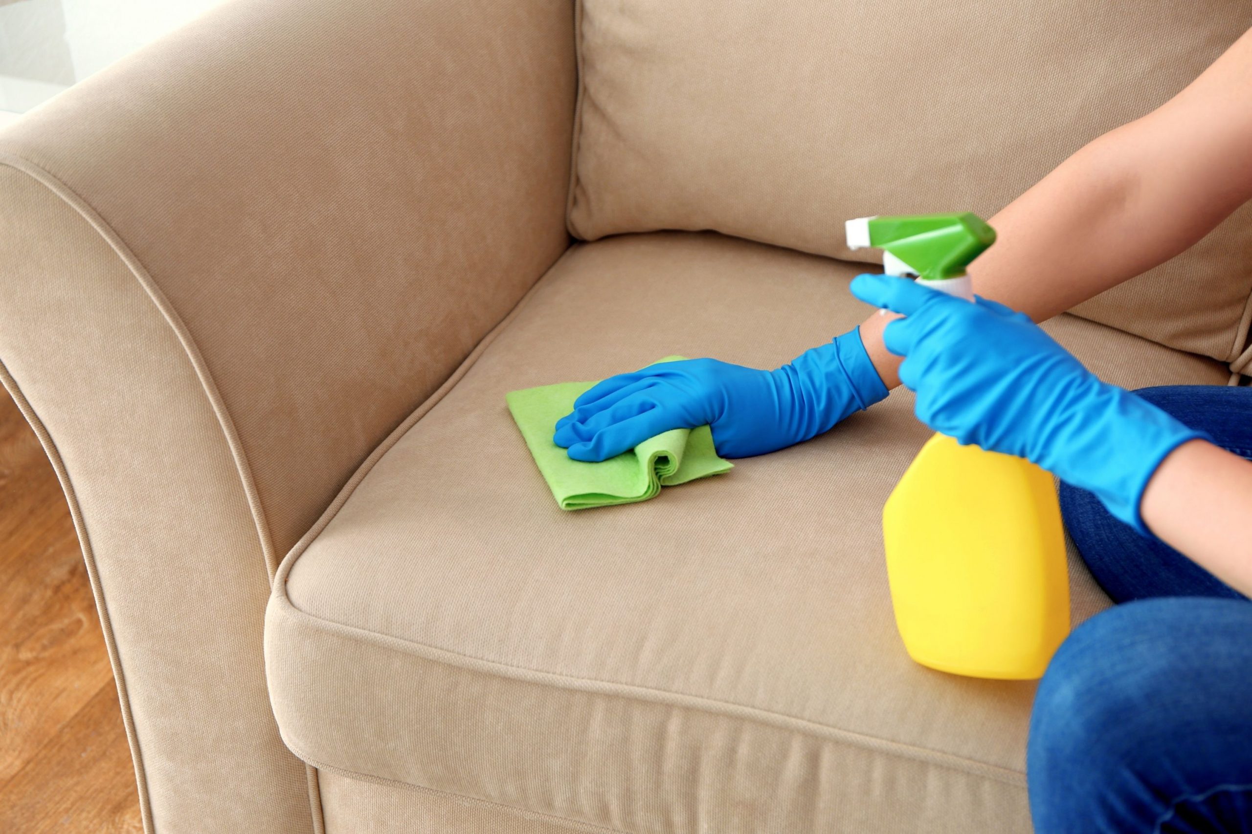 Upholstery cleaner