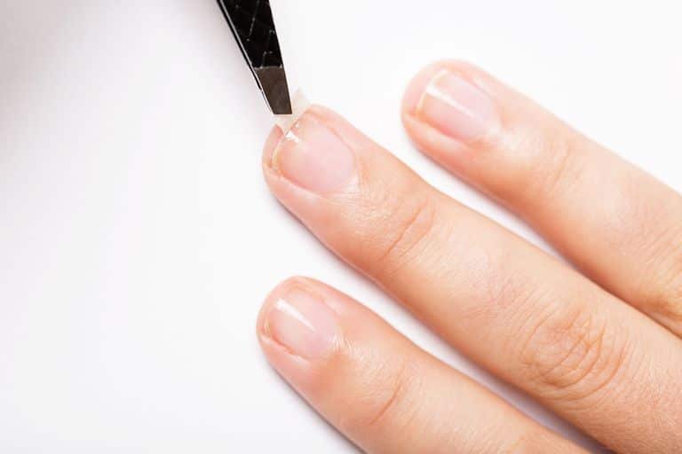 how to fix a broken natural nail