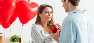 30 Creative Valentine’s Day Gift Wrapping Ideas