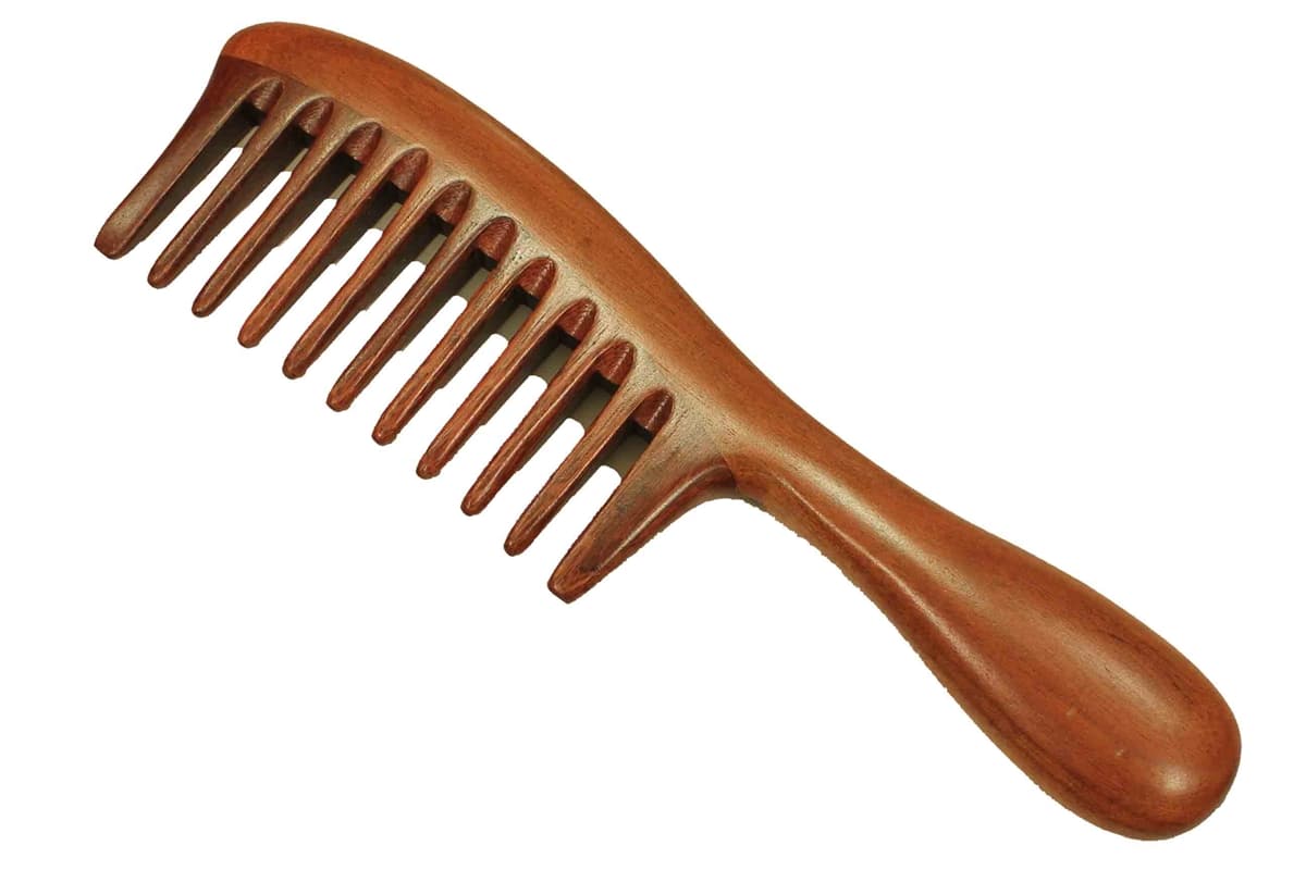 clean your wooden comb