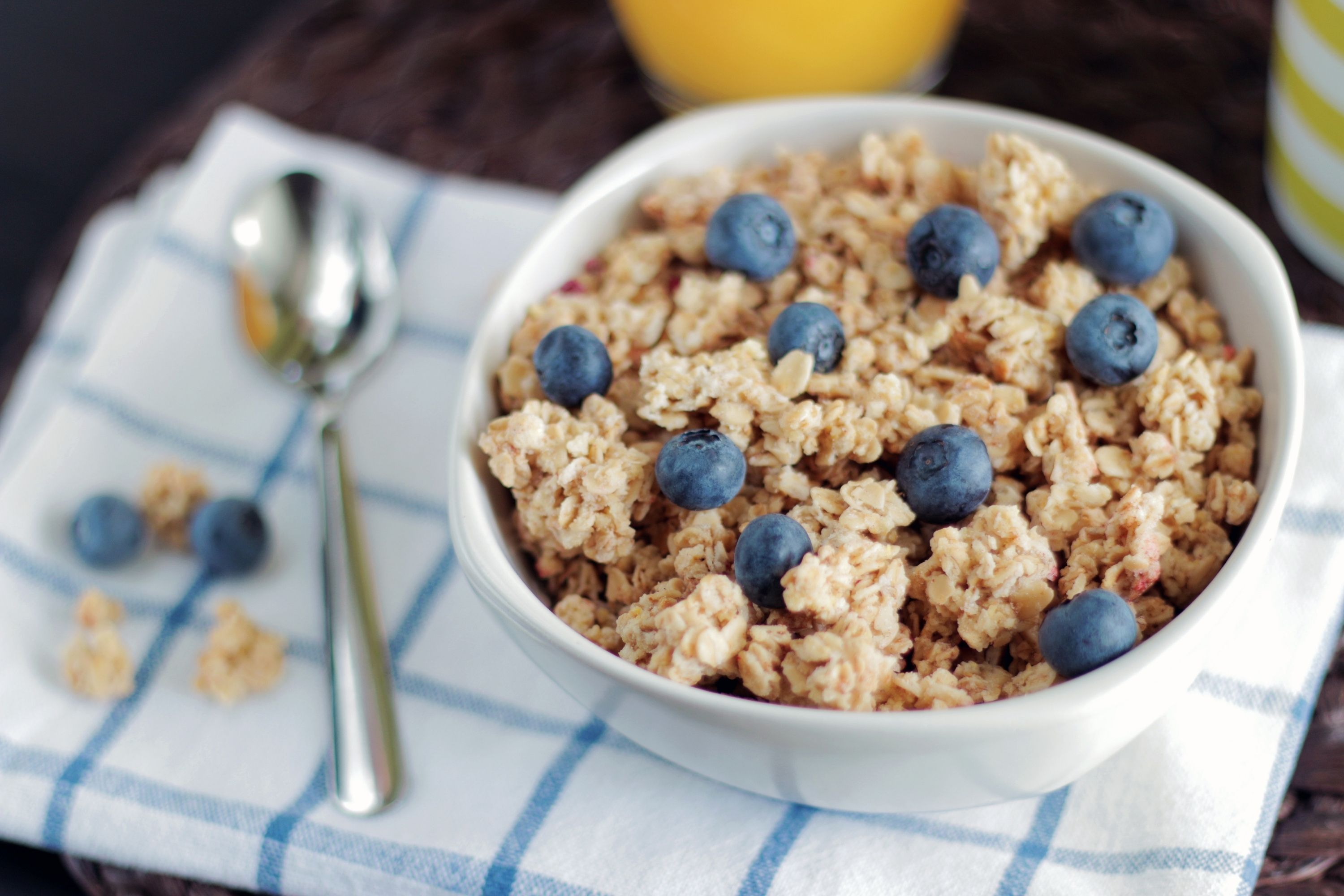 How to Tell Whether Your Oatmeal Has Gone Bad