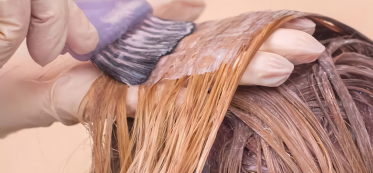 you can put hair dye on wet hair LEWIGS