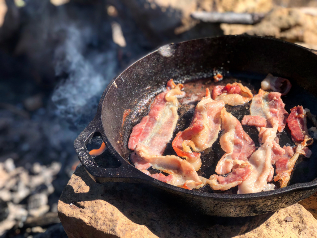 how long can you keep bacon grease on the counter