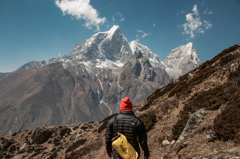 How Long Does It Take to Climb Everest? Beezzly