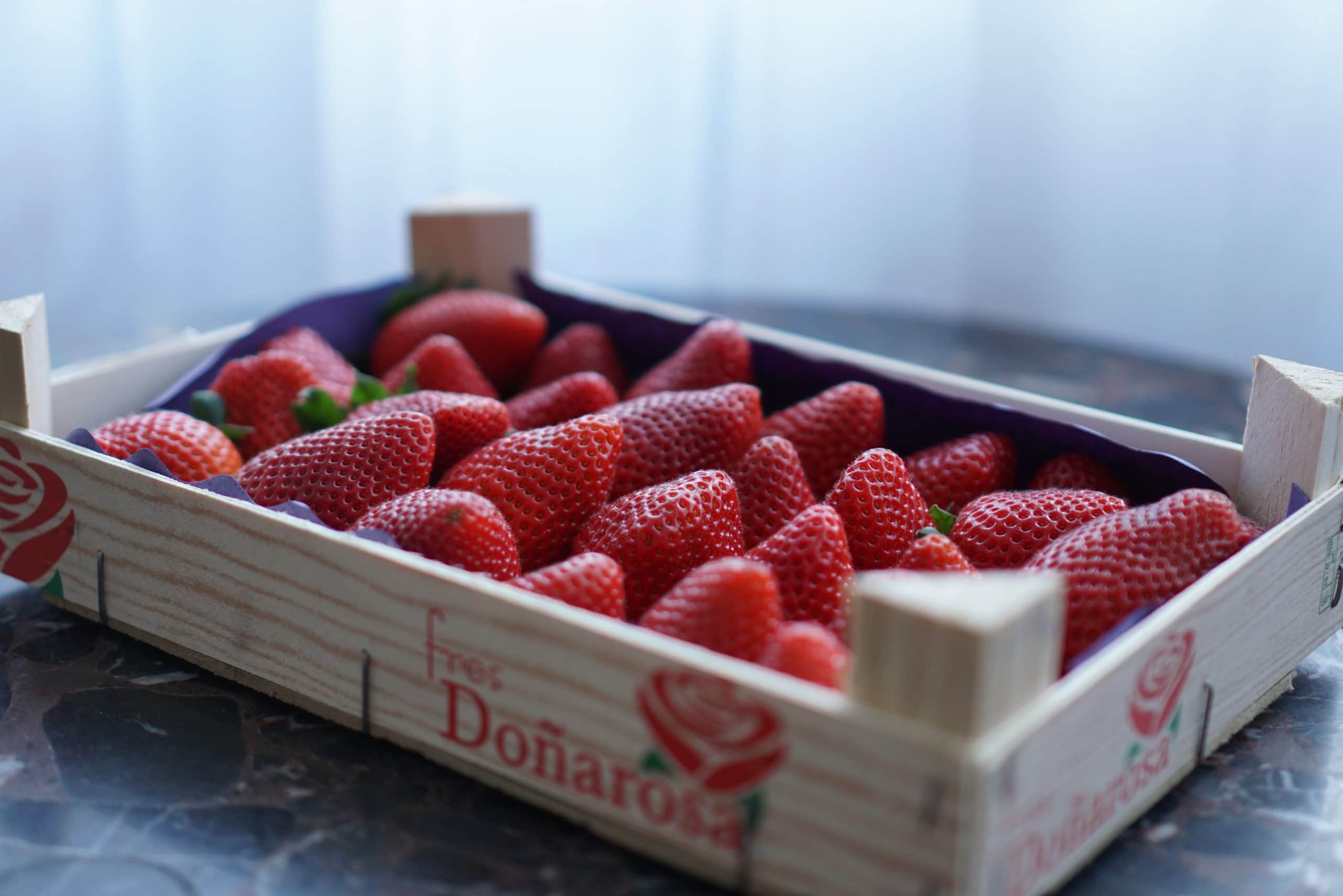 How to store fresh strawberries