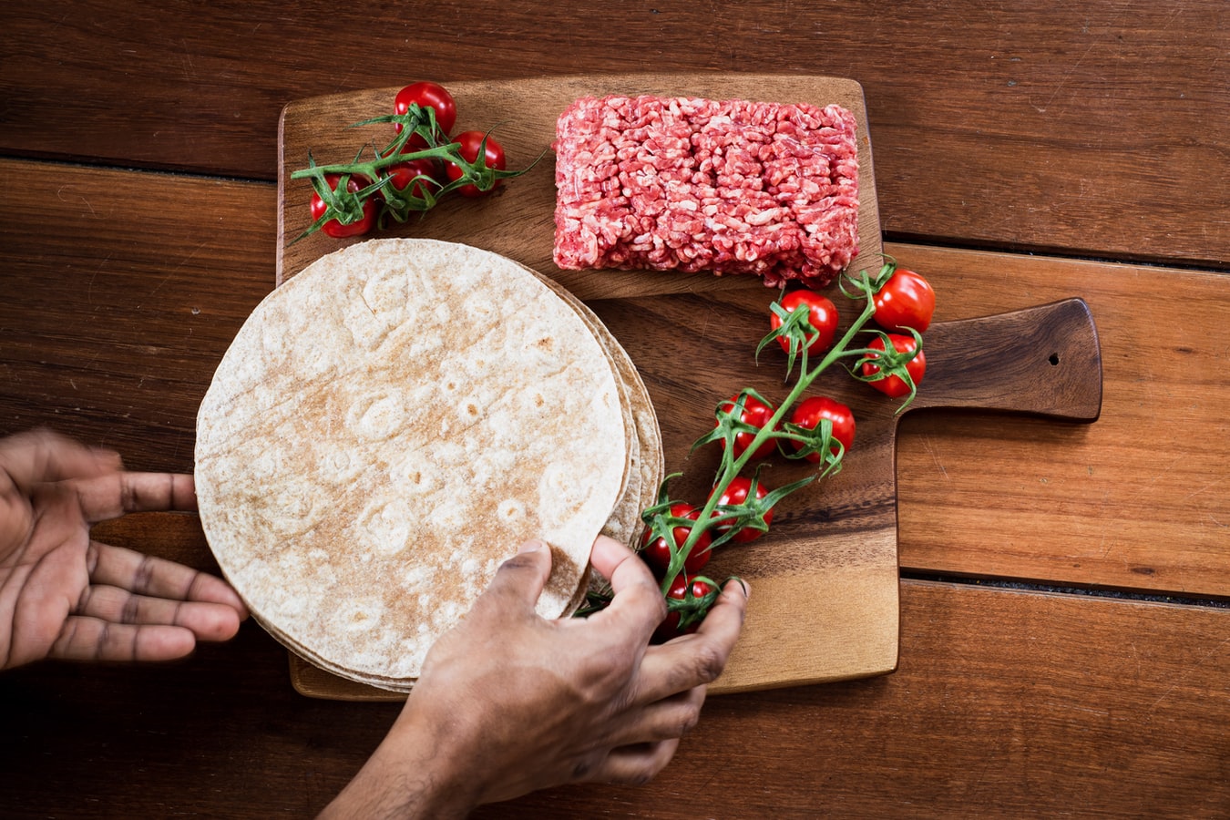 Super Quick And Delicious Ways to Turn Tortillas Into Meals