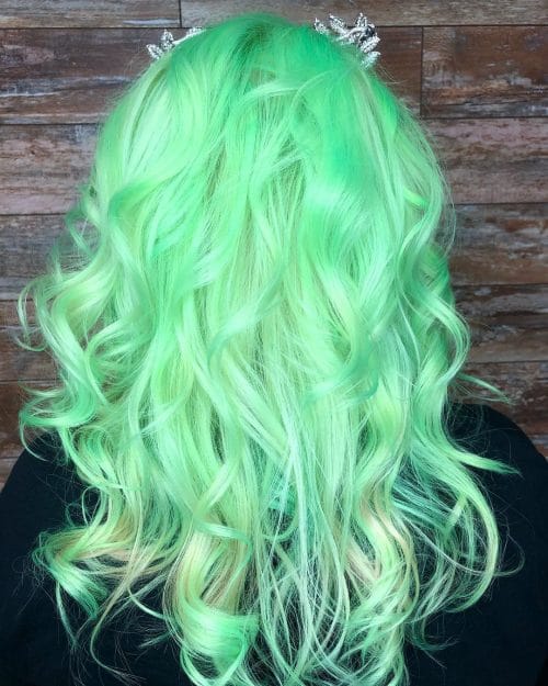 ♀ Astonishing Green Hair Color Examples - Beezzly