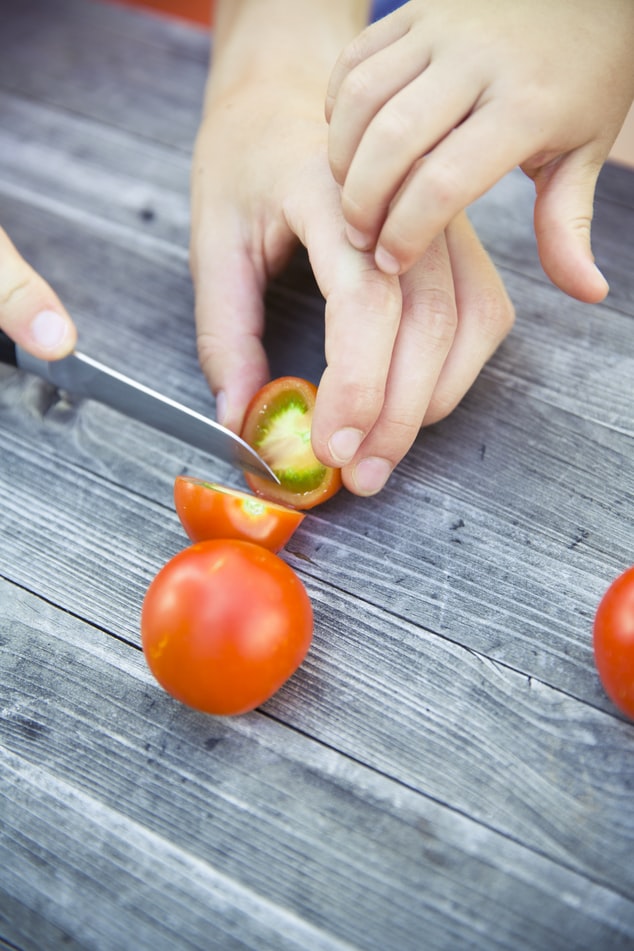 How Long Do Cut Tomatoes Last