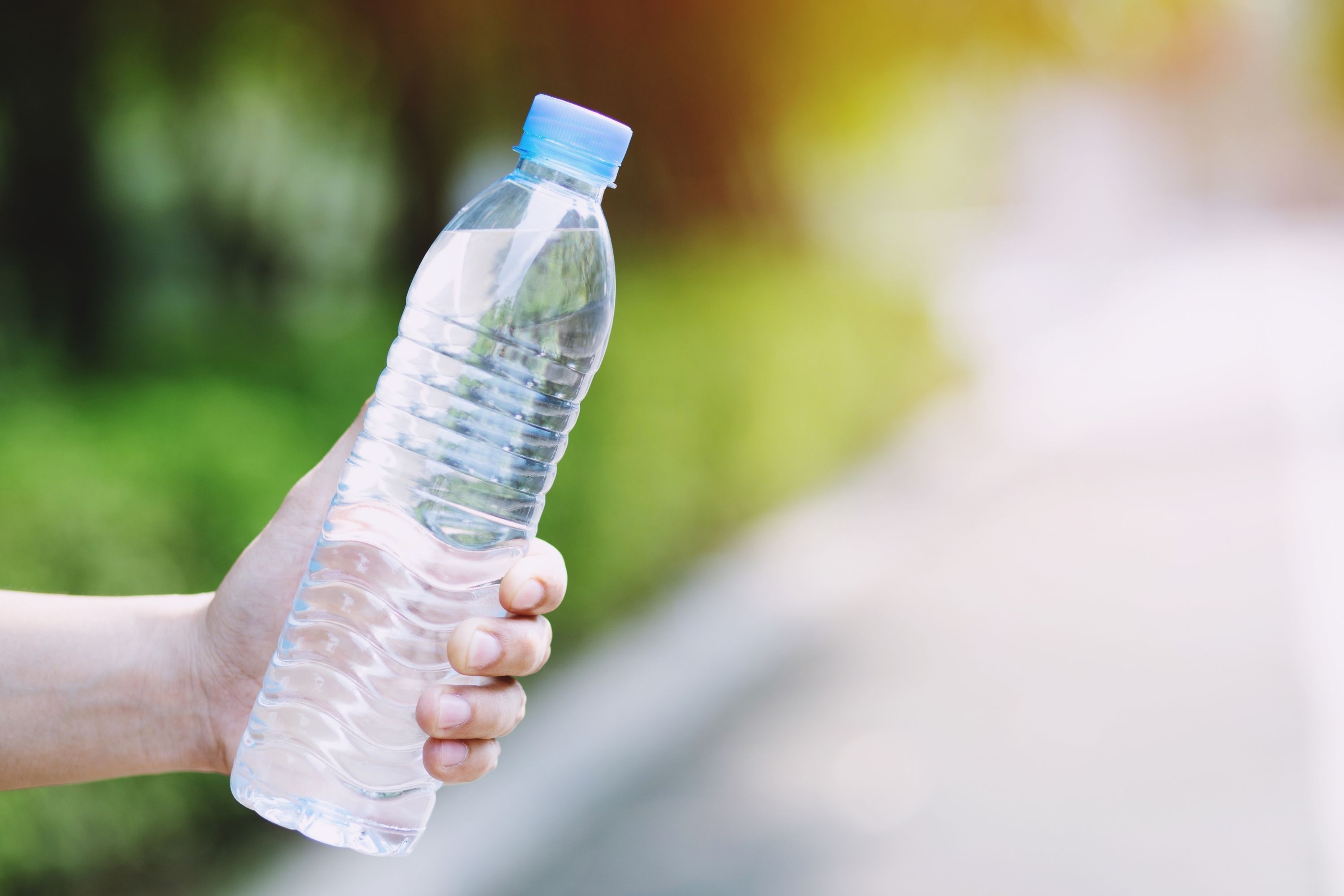 How Long Does Bottled Water Last? | Detailed Guide - Beezzly