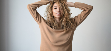 Hair Care Mistakes That Damage Your Curls