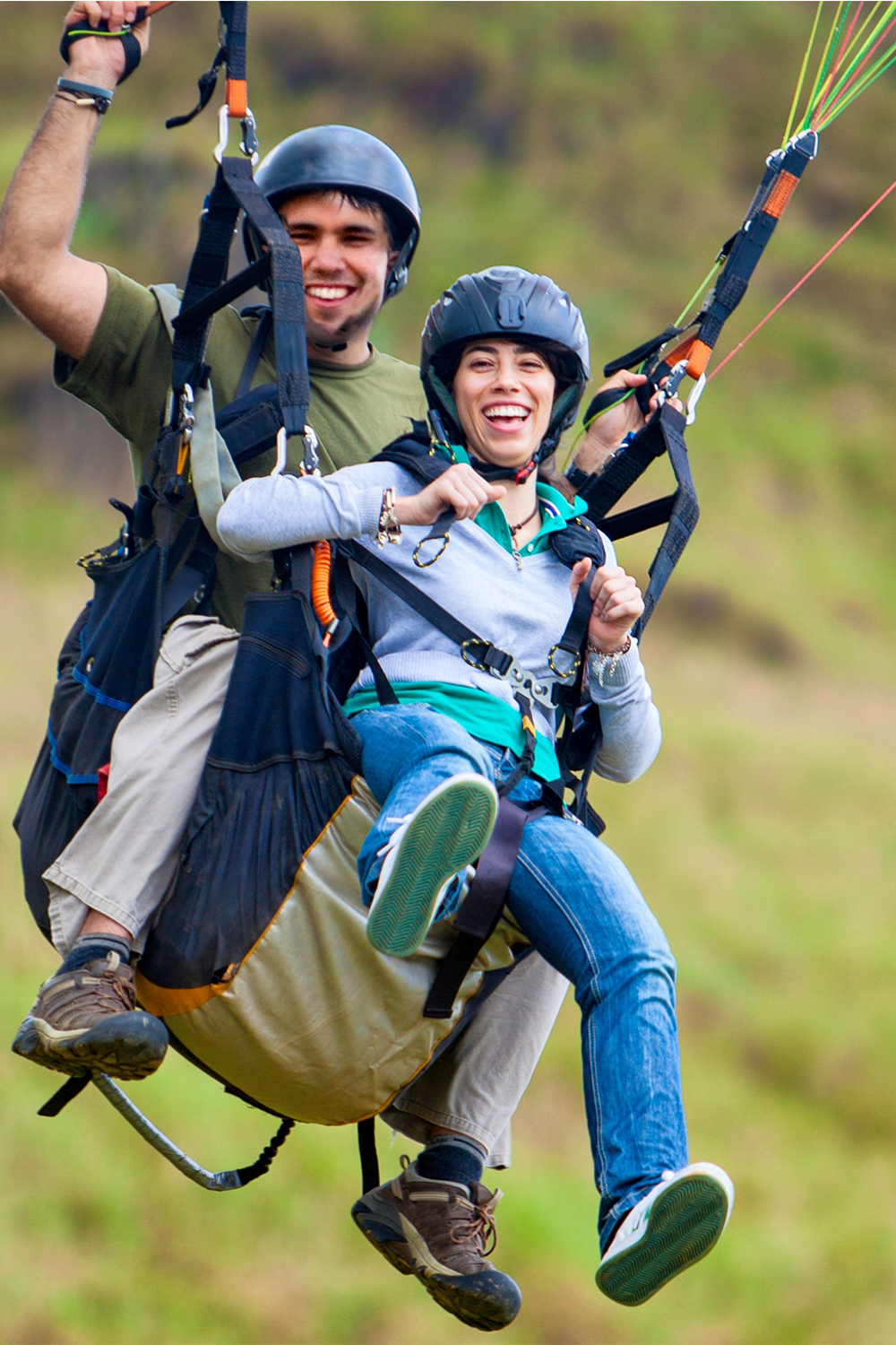 Fall Engagement Photos Ideas fly high