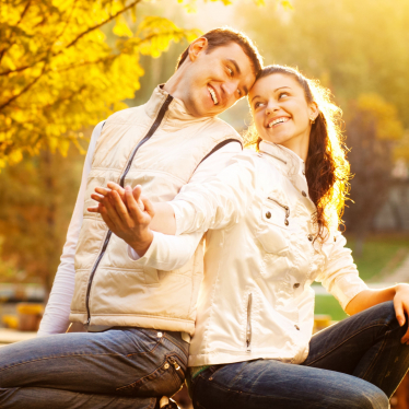 Fall Photoshoot Ideas For Couples