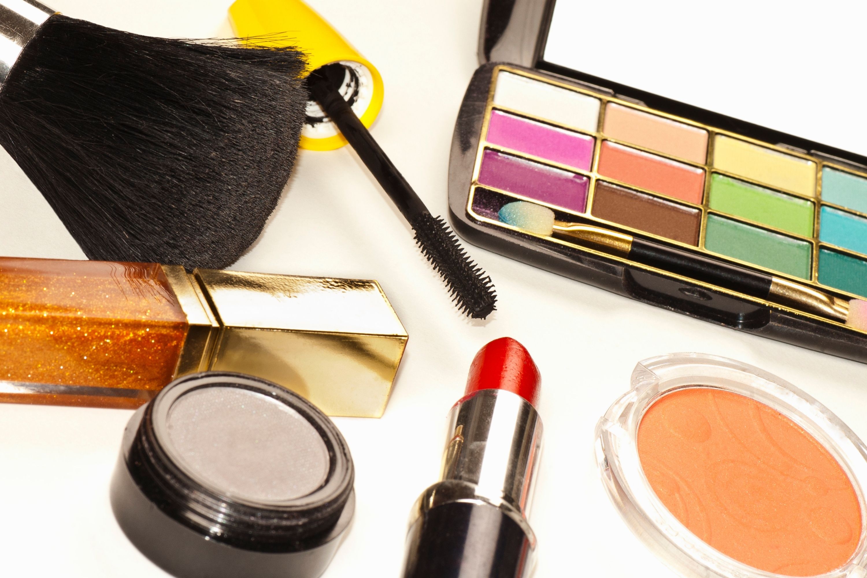 How To Take Your Love of Beauty Products to the Next Level with an Online Store marketing