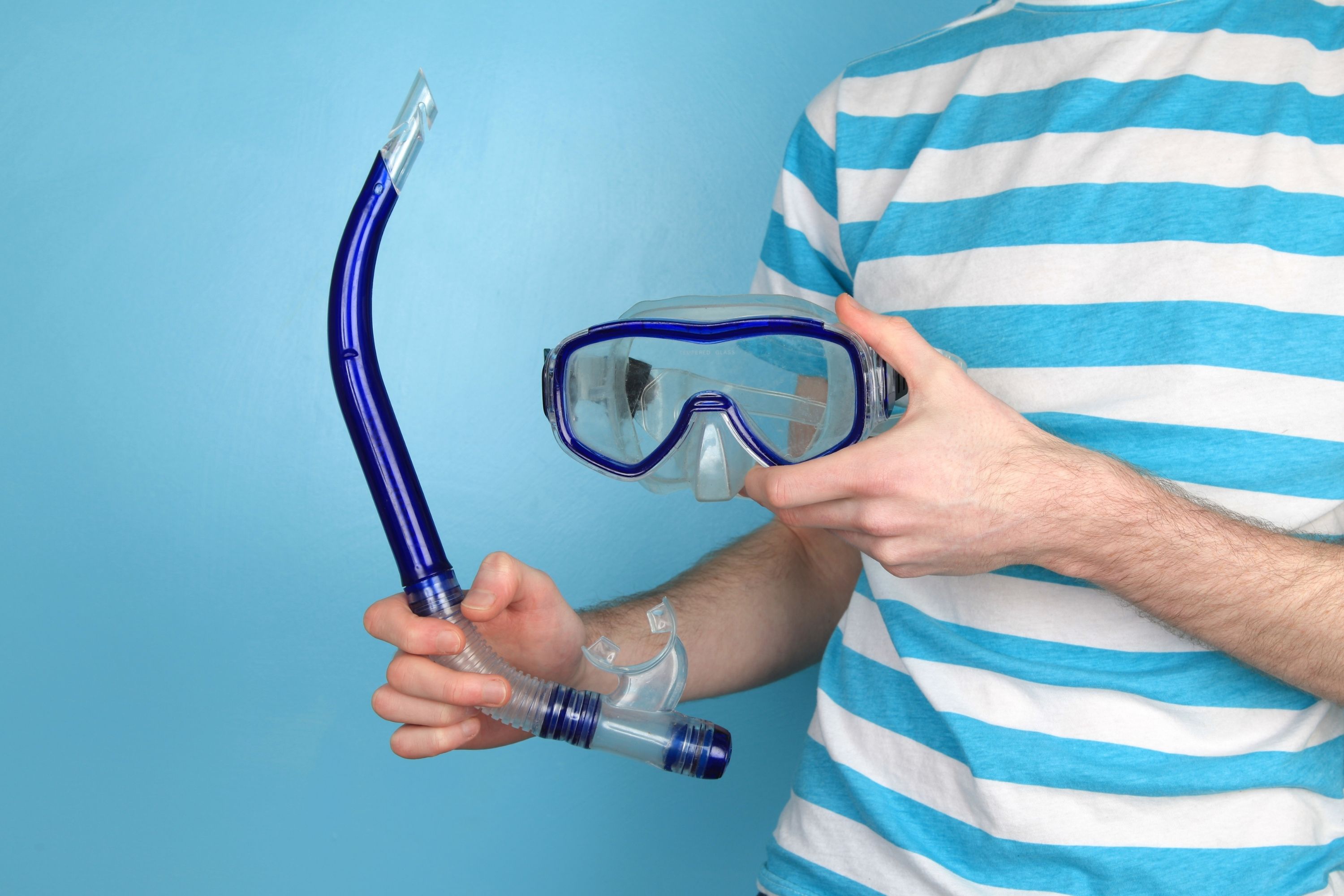 How to Clean a Snorkel Mask from sand