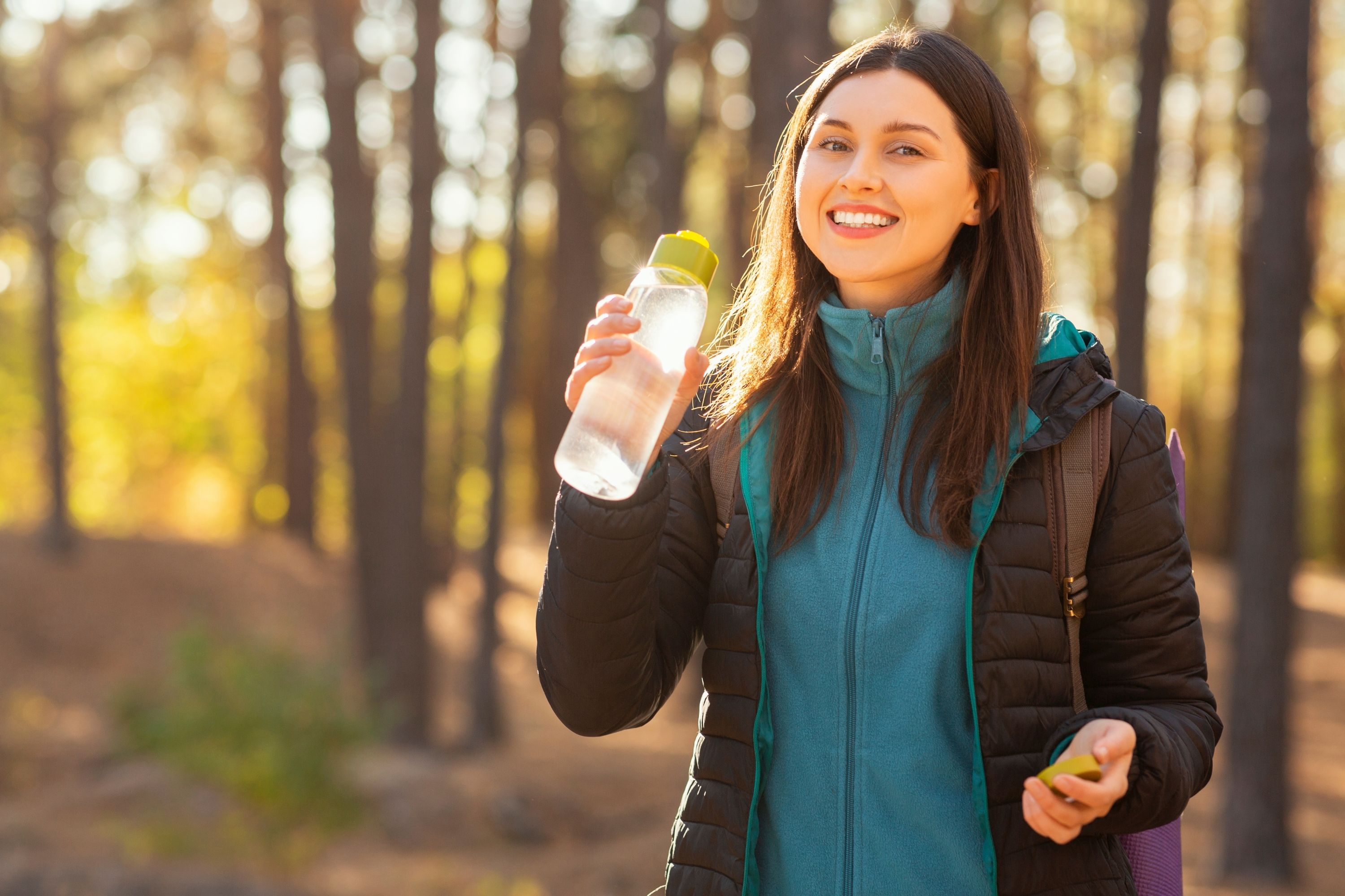 How to Keep Drinks Cold In a Backpack get ready for hike