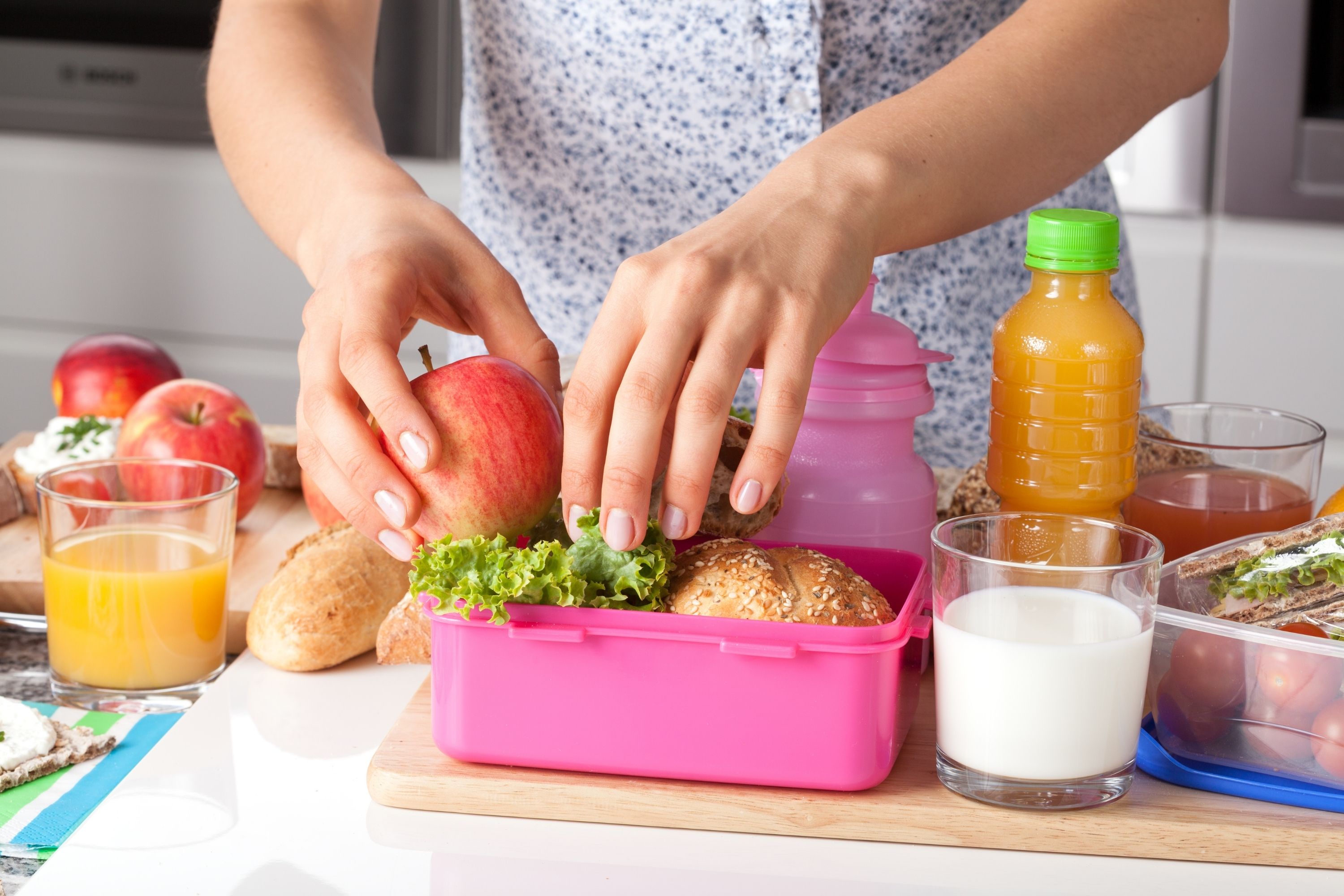 Pack school lunches with me! 😊 Lunch boxes have an ice pack under