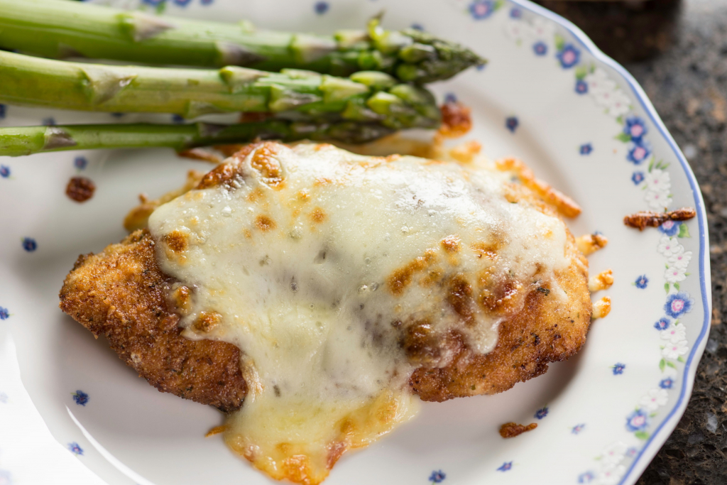 Ways Of Reheating Chicken Parmesan Simply And Quickly