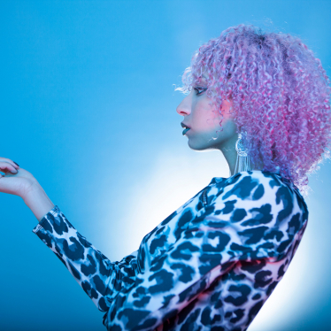 What To Wear With Purple Hair