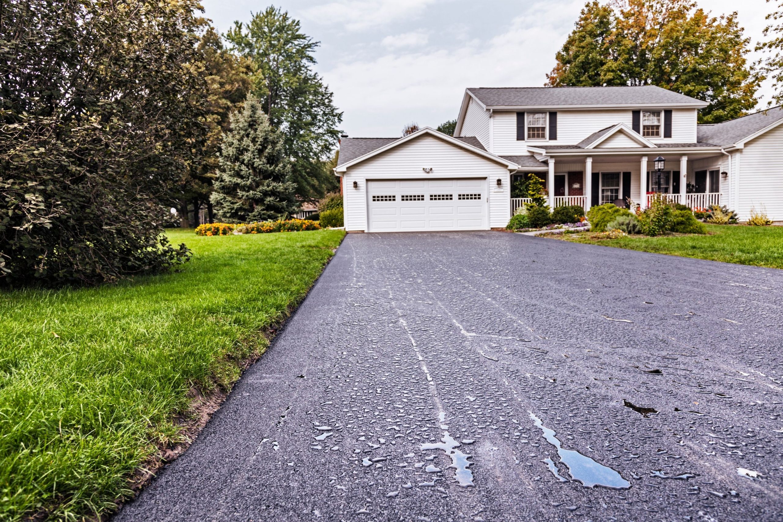 How Long Should an Asphalt Driveway Last