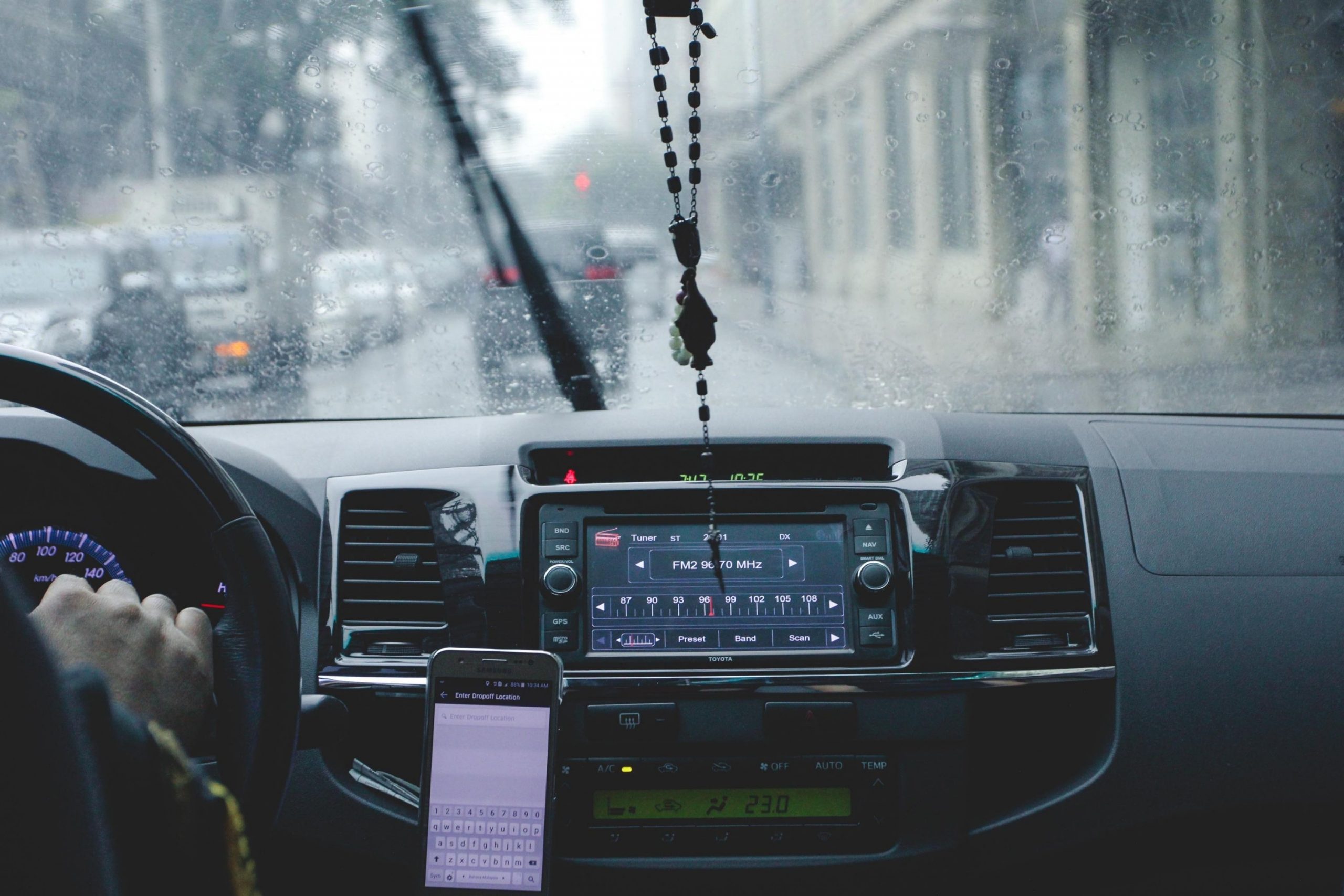 How to Defog Windshield