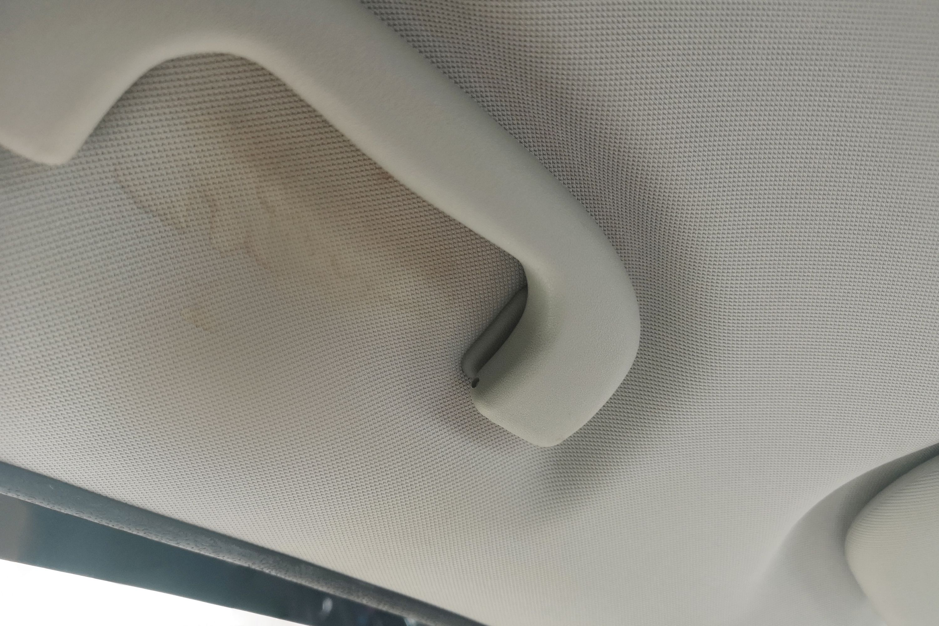 Cleaning Water Stains On Headliner With Foaming Cleaner