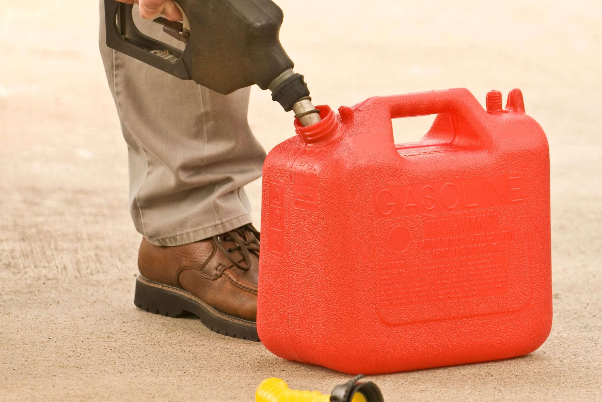 11+ Tips How to Get the Smell Of Gas Off Your Hands? Beezzly