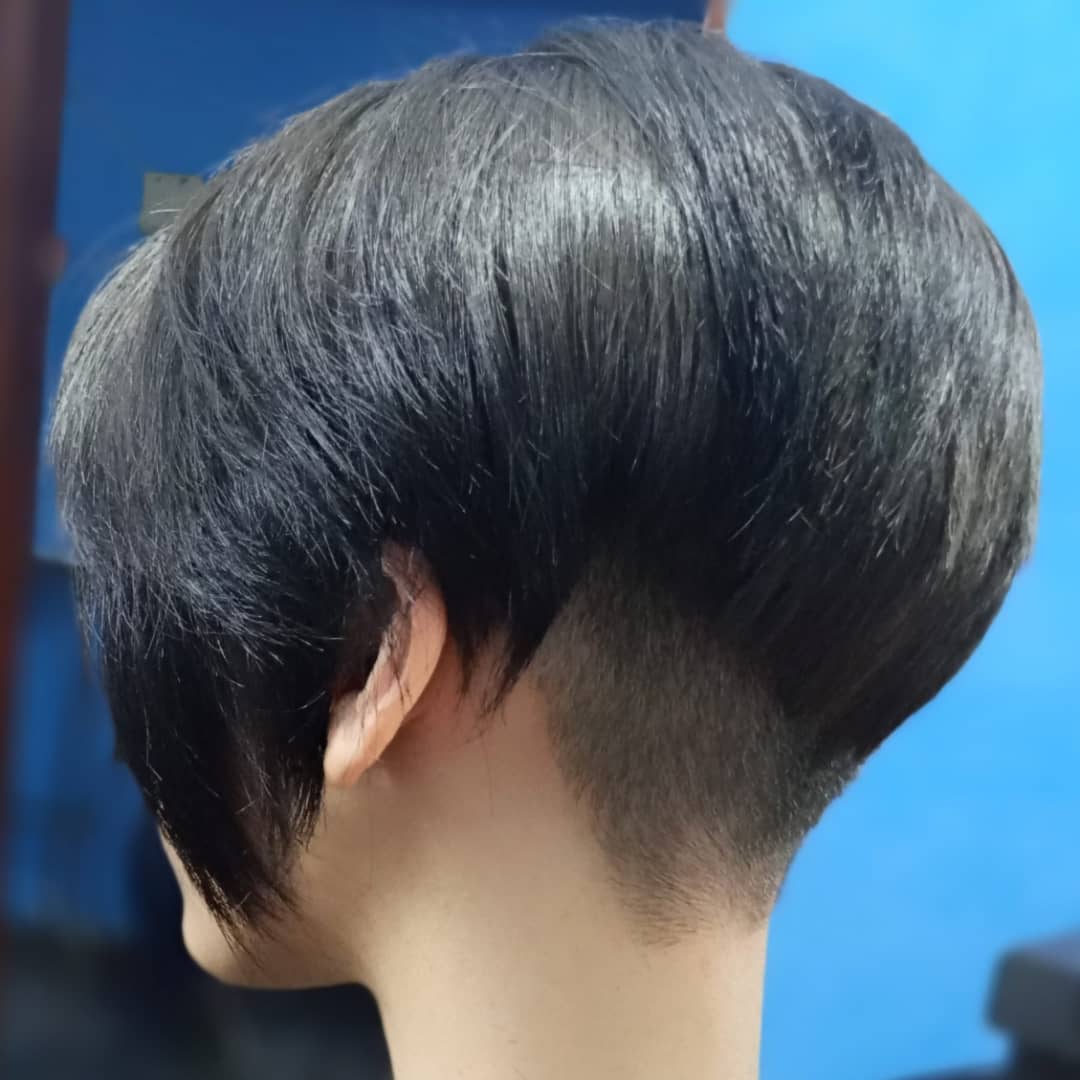 High Back Tomboy Cut