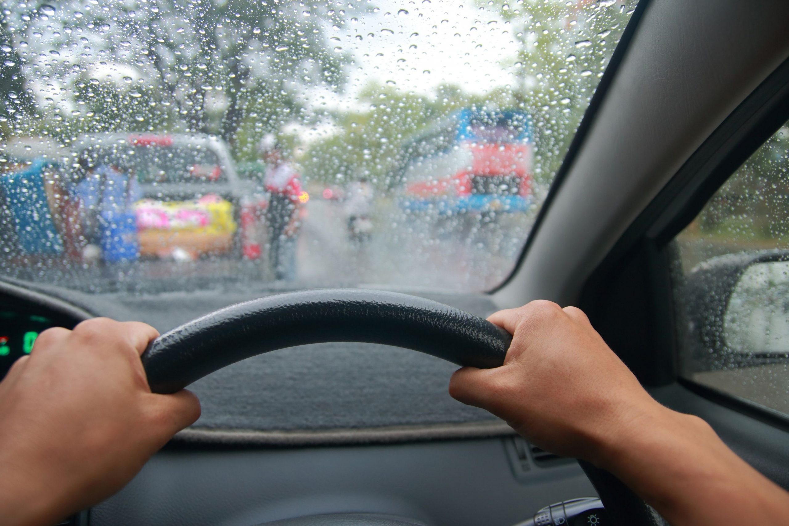 How to Defog Windshield In Summer Humidity