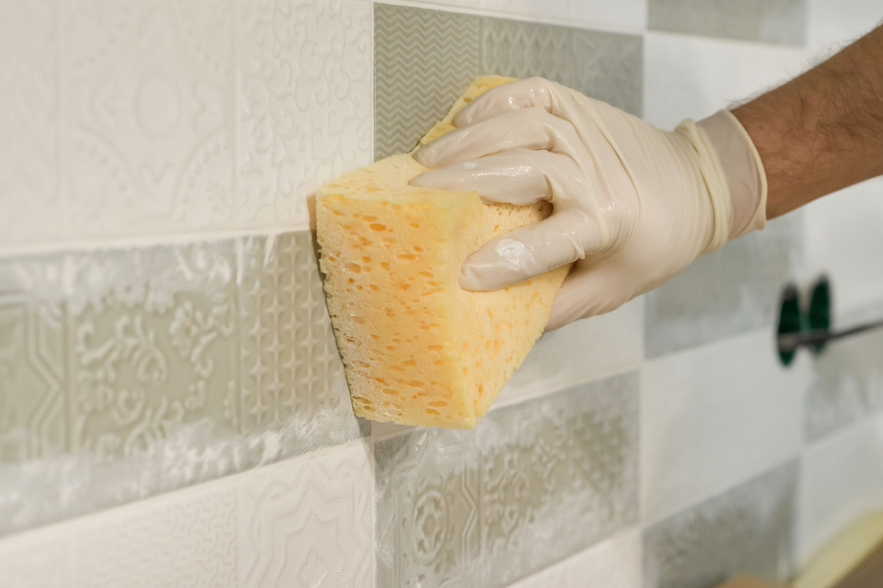 How to Remove Dried Paint From Grout