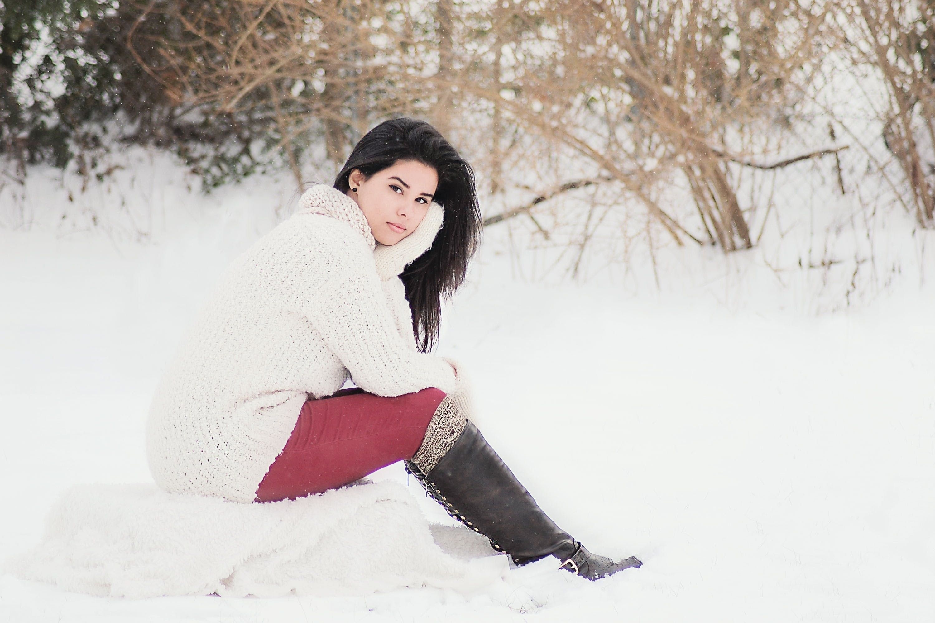 Outdoor Winter Photoshoot Ideas