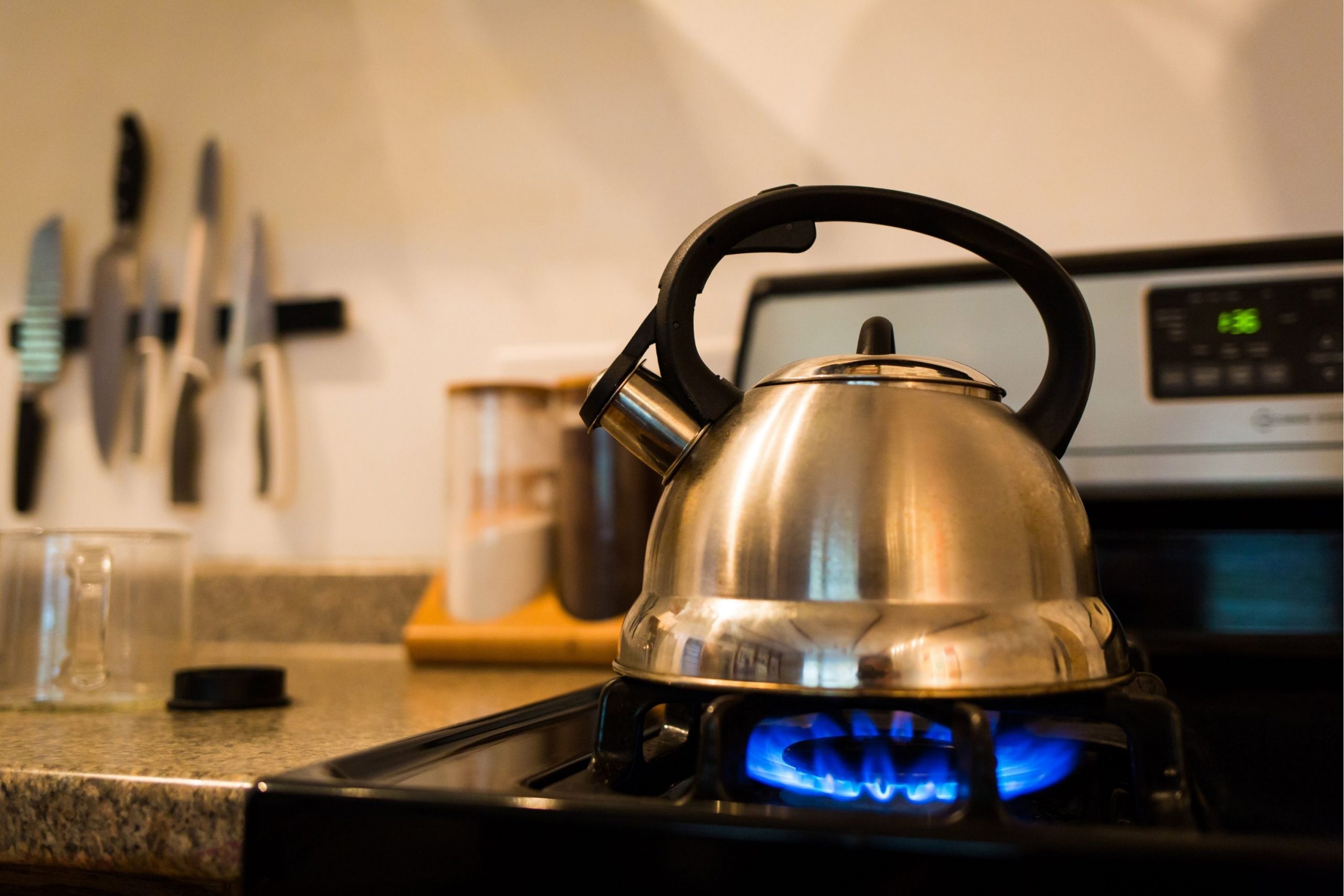What to Do If You Accidentally Left a Gas Stove On Without the Flame