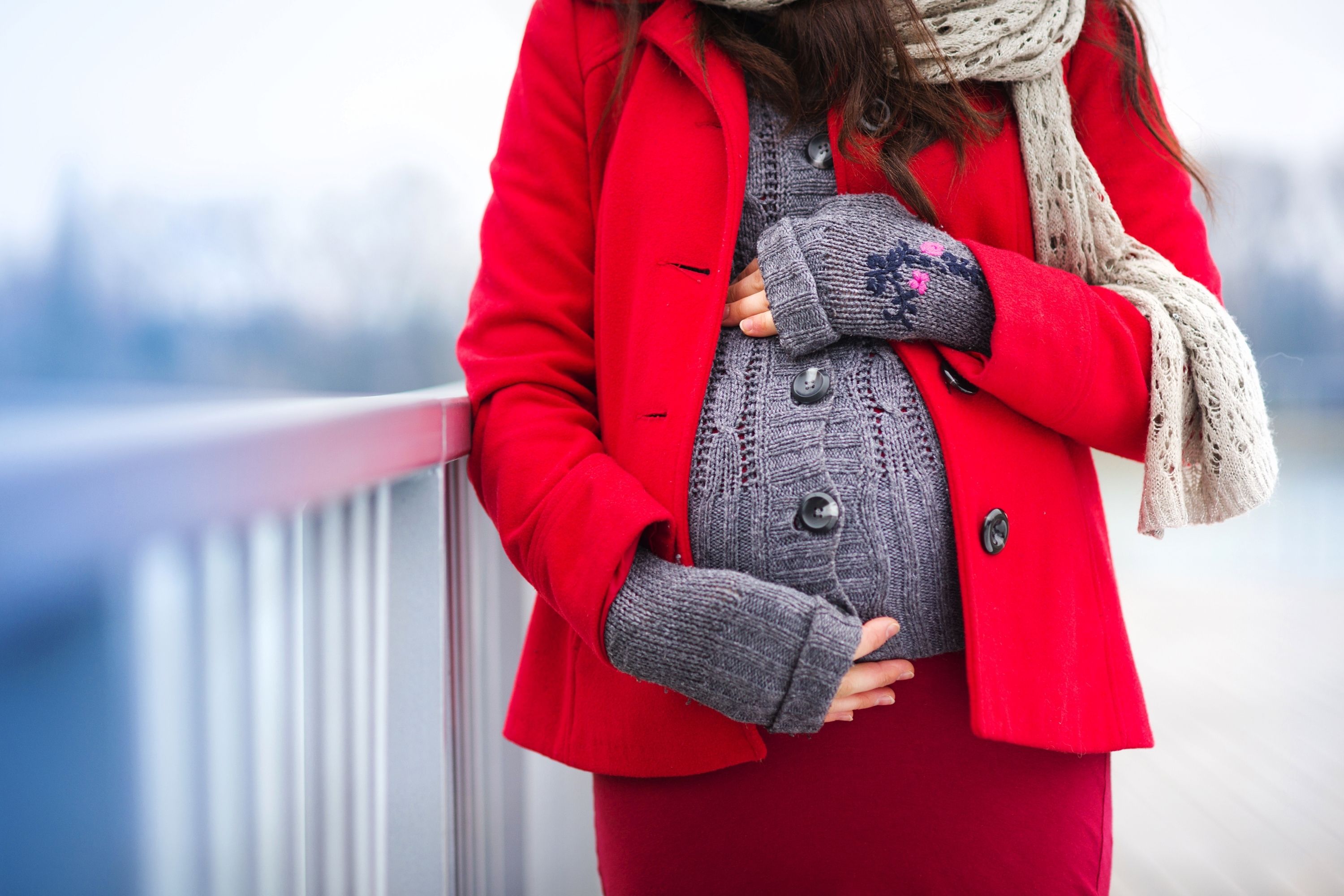 Winter Maternity Photoshoot Ideas