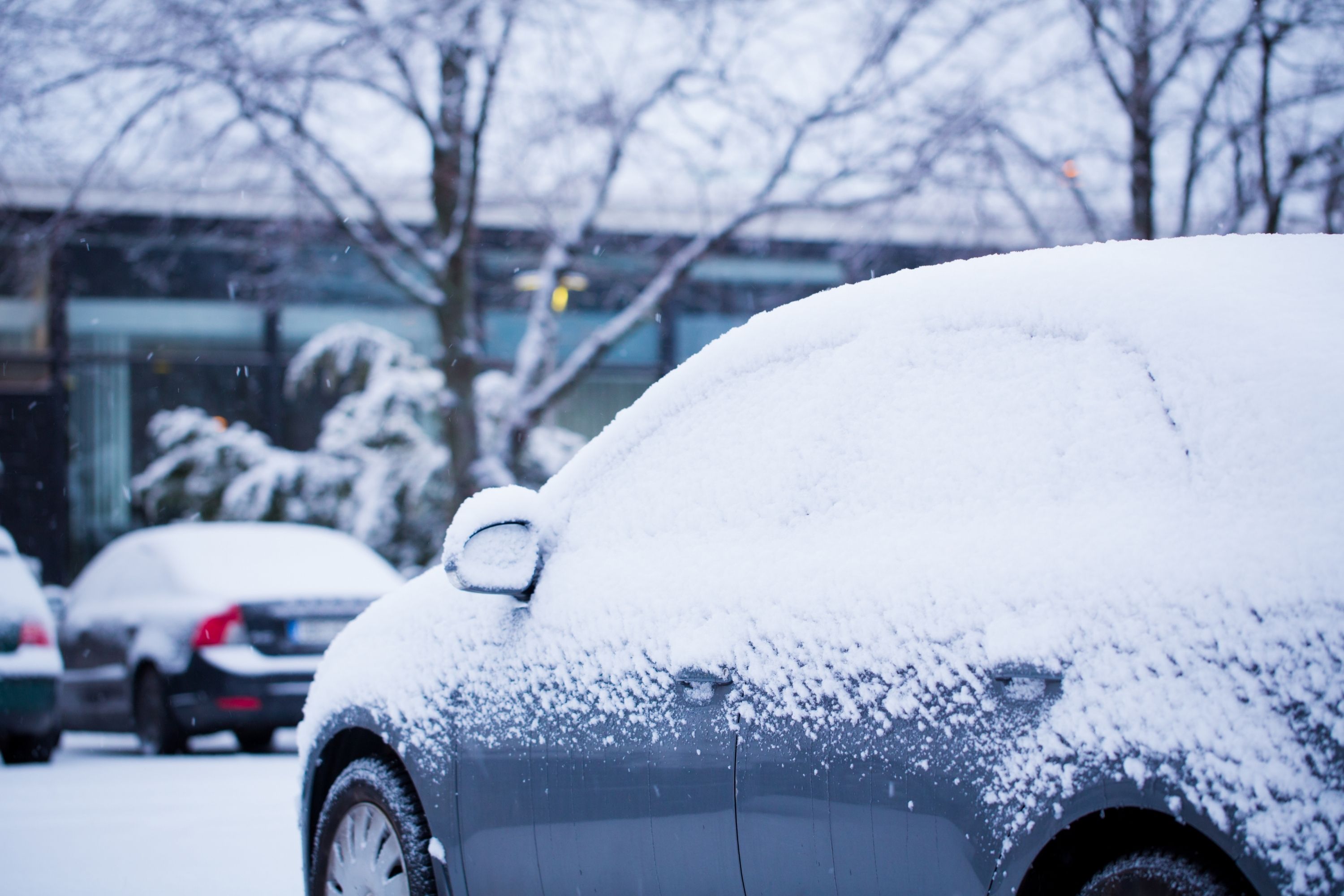How to Clean Snow Off Your Car Without Scratching It