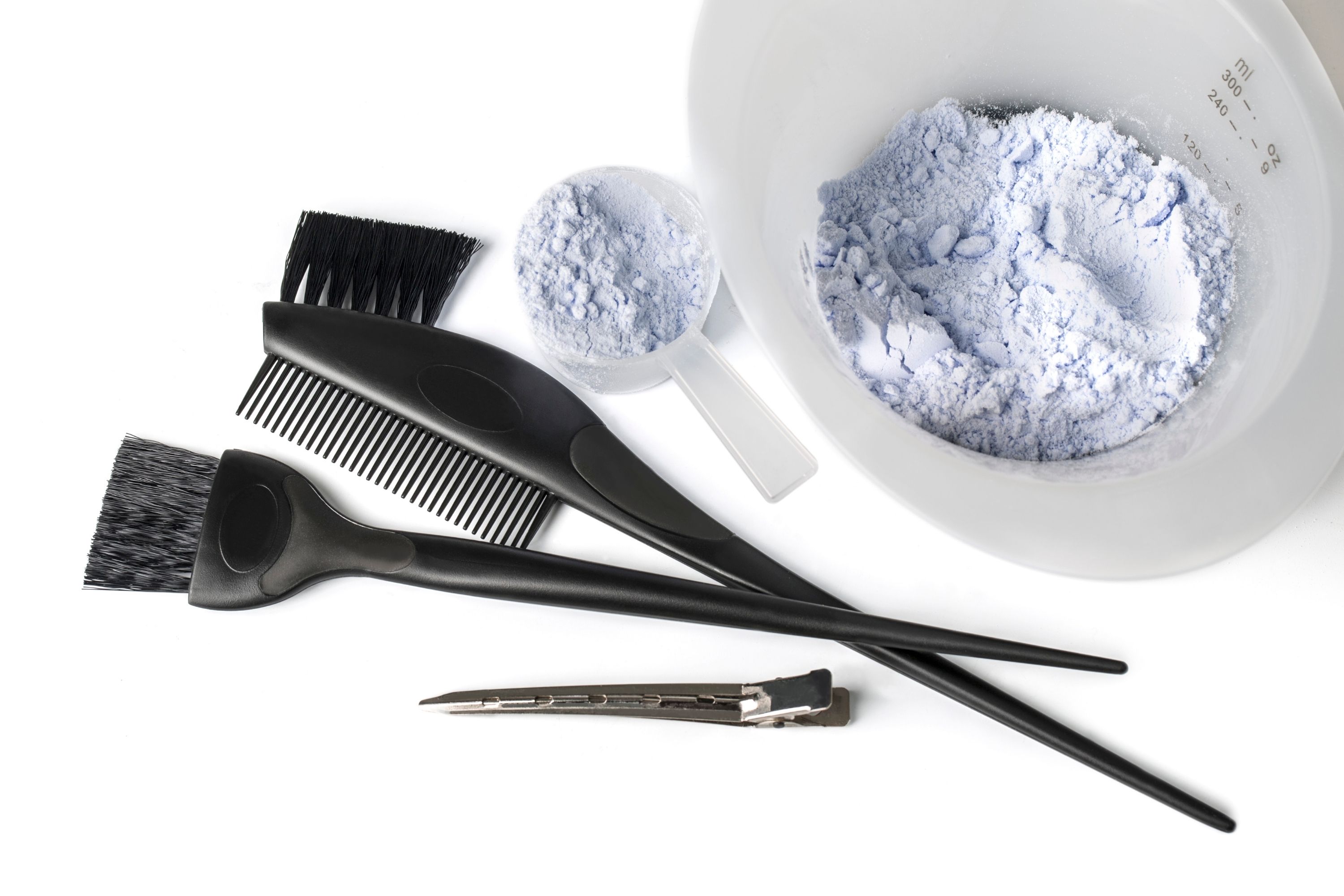 How to Dilute Hair Dye to Make It Lighter