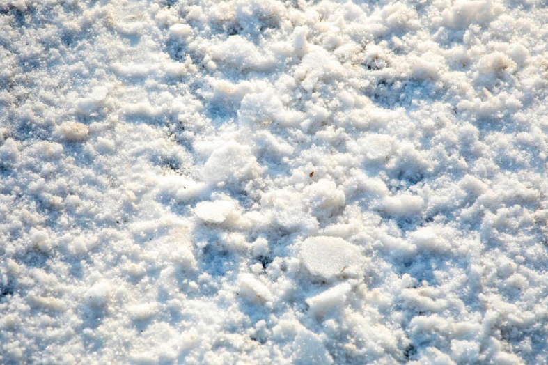 How to Melt Snow Around Your Home? Roof, Deck, Driveway | Beezzly