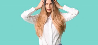 How to Keep Synthetic Hair From Tangling