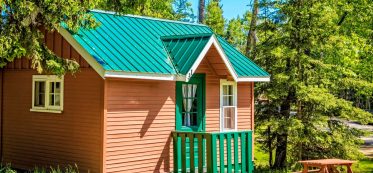 How to Attach a Porch Roof to a Mobile Home