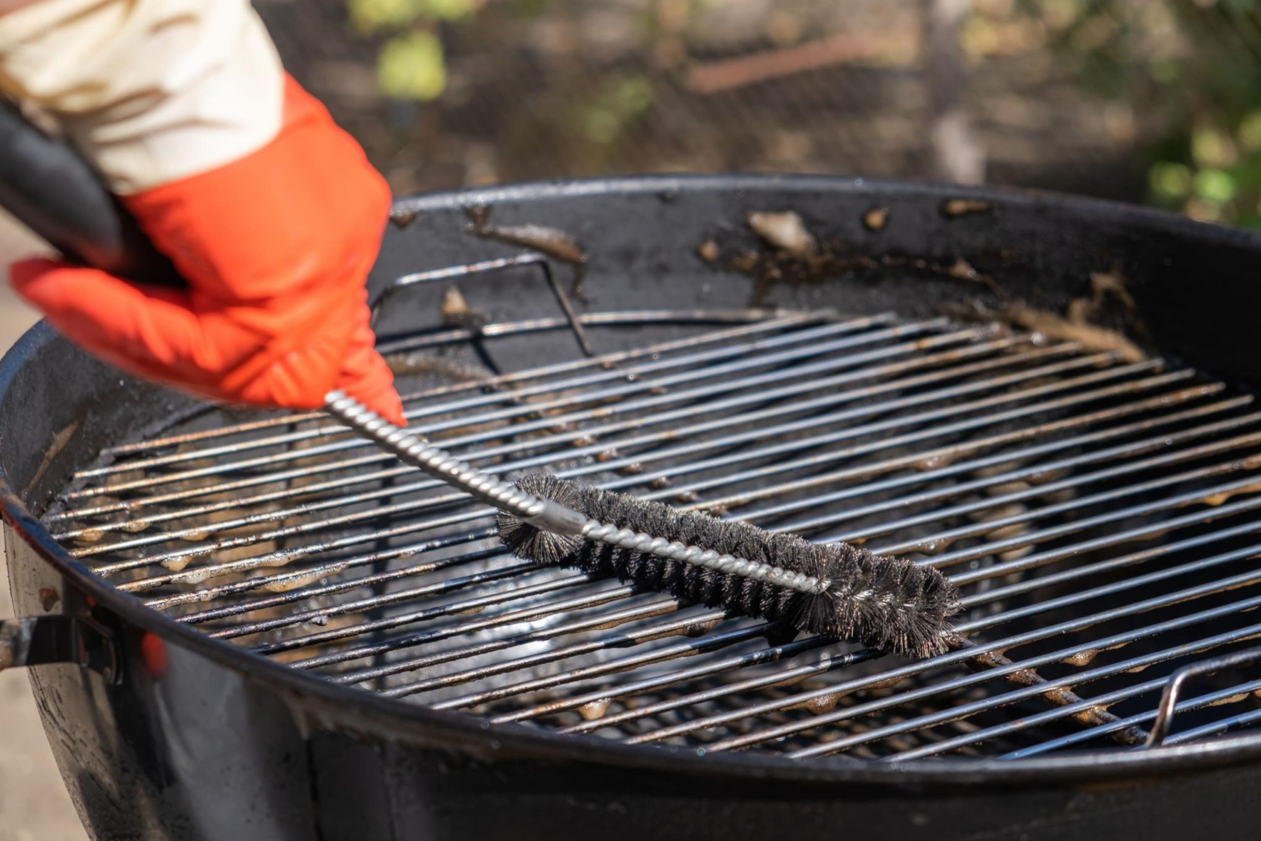Safety Tips For Using Chemical Grill Cleaners