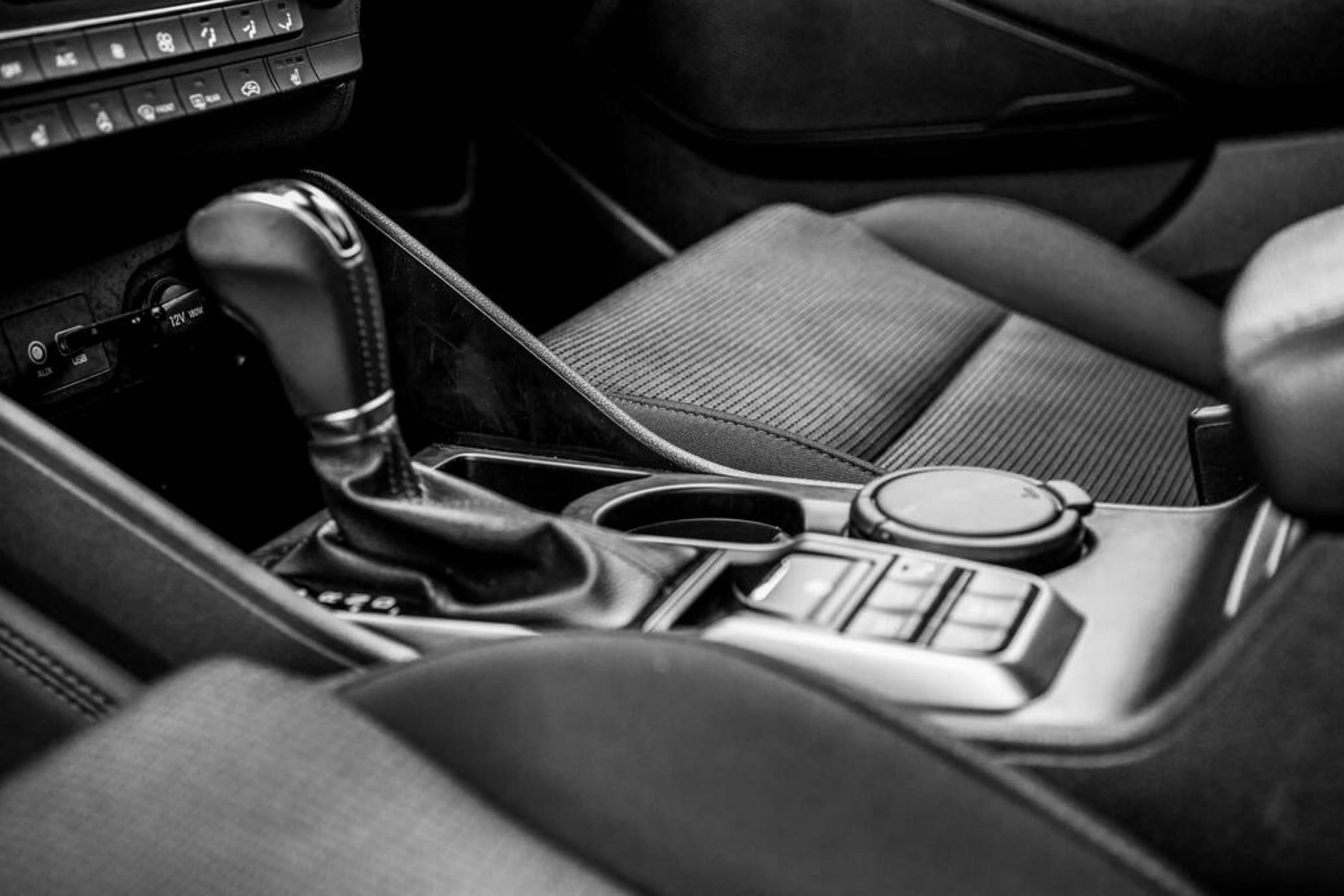  Cleaning Between Car Seats. All You Need to Know As a Car Owner