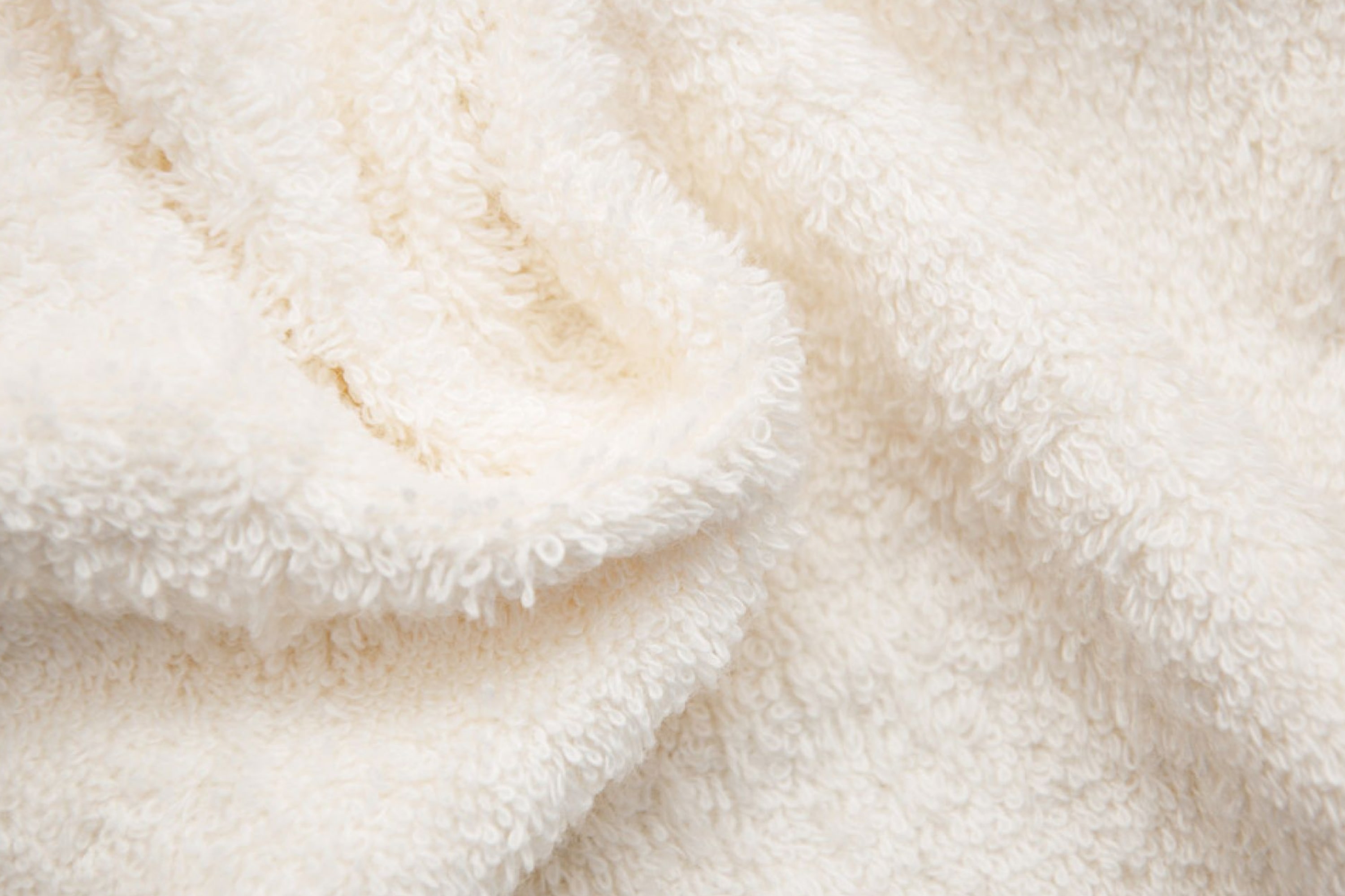 How to Wash a Minky Blanket? | 7 TOP Tips - Beezzly