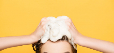 All You Need to Know About Washing Hair With a Washcloth
