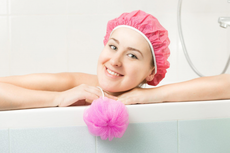 Can You Wear a Bonnet With Wet Hair? Quick Answers Beezzly
