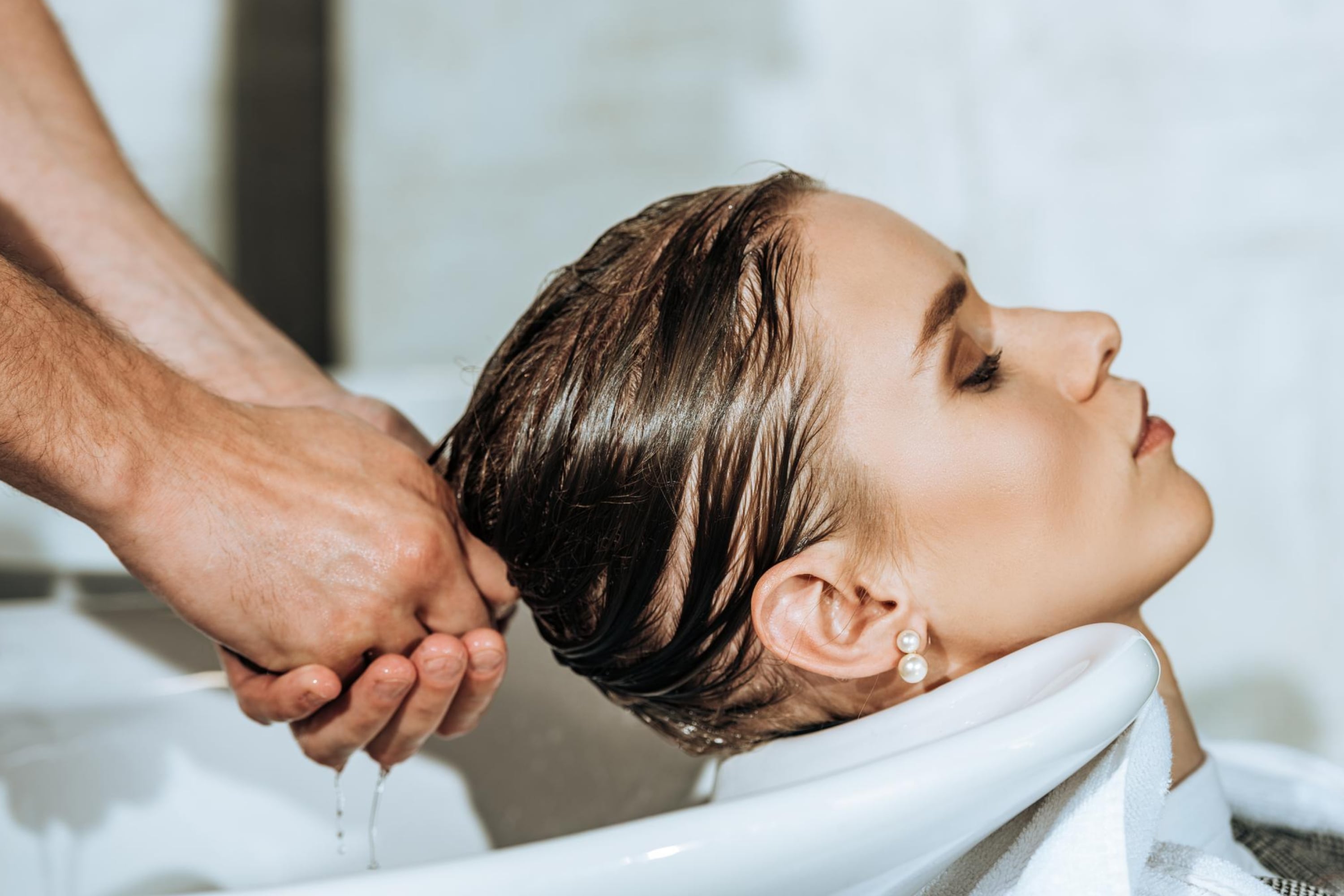 How to Wash Your Hair Without Taking a Shower More Alternative Ways to Do That