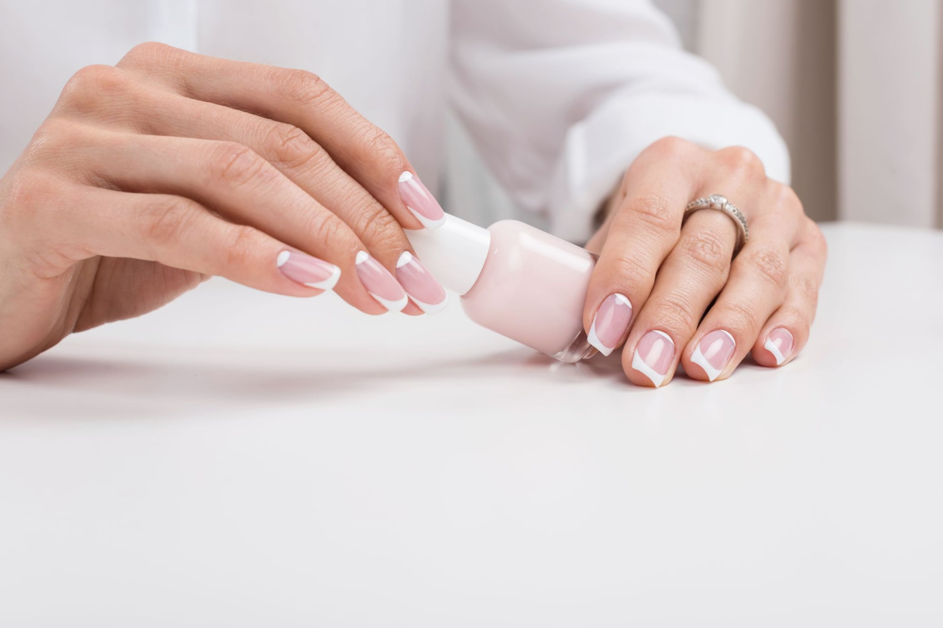 Is There a Difference Between Nail Primers And Nail Dehydrators