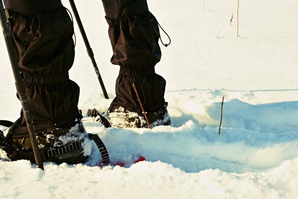 how-to-wash-snow-pants-6-steps-quick-guide-beezzly