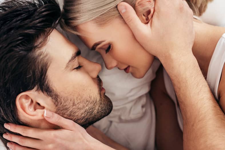 21 Signs That You’re a Power Couple