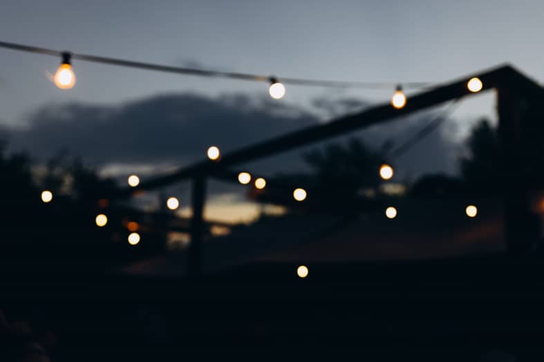 20 Ideas How to Hang String Lights in a Backyard Without Trees