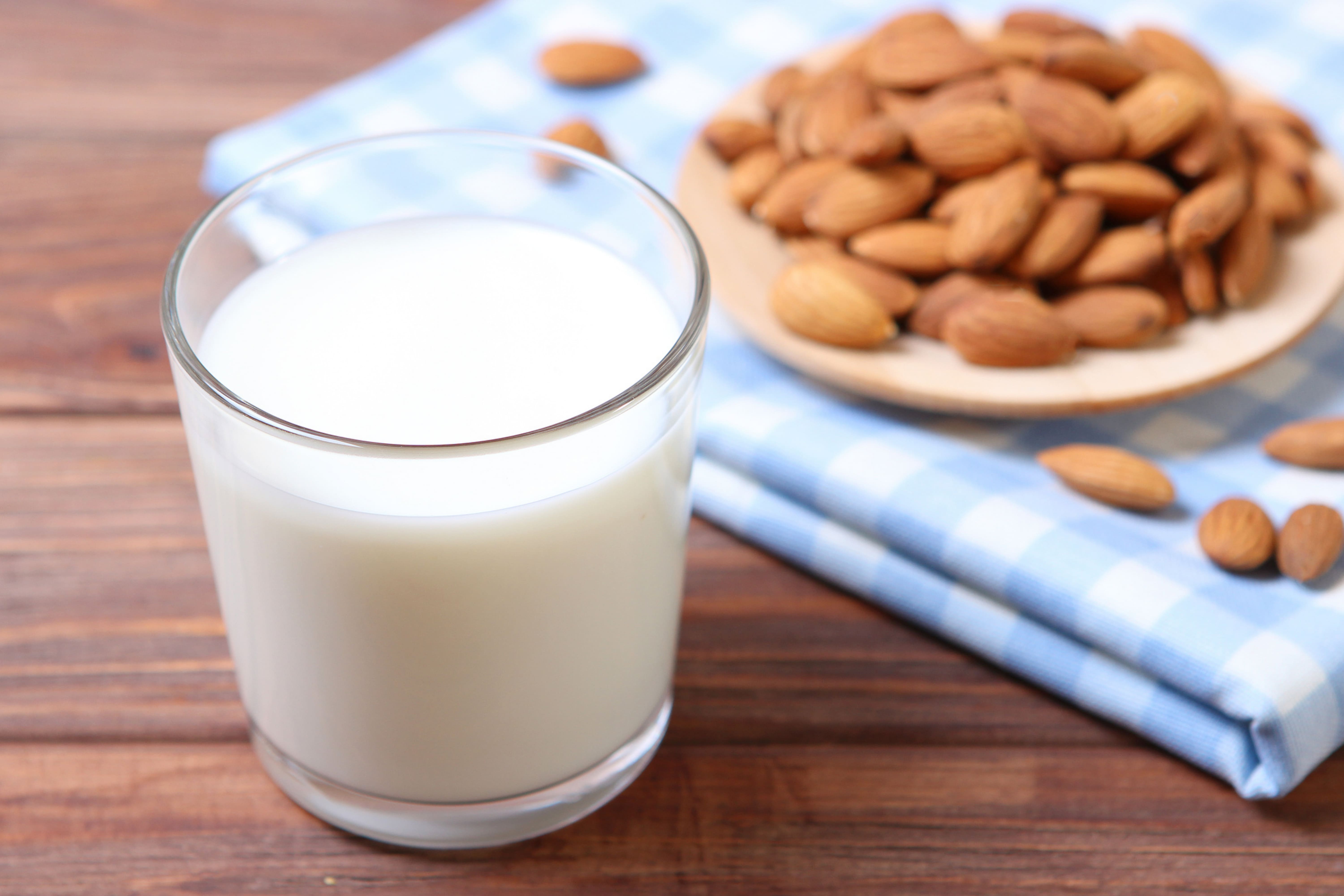 How to Heat Almond Milk A Comprehensive Guide to Perfectly Warm and Flavorful Almond Milk!