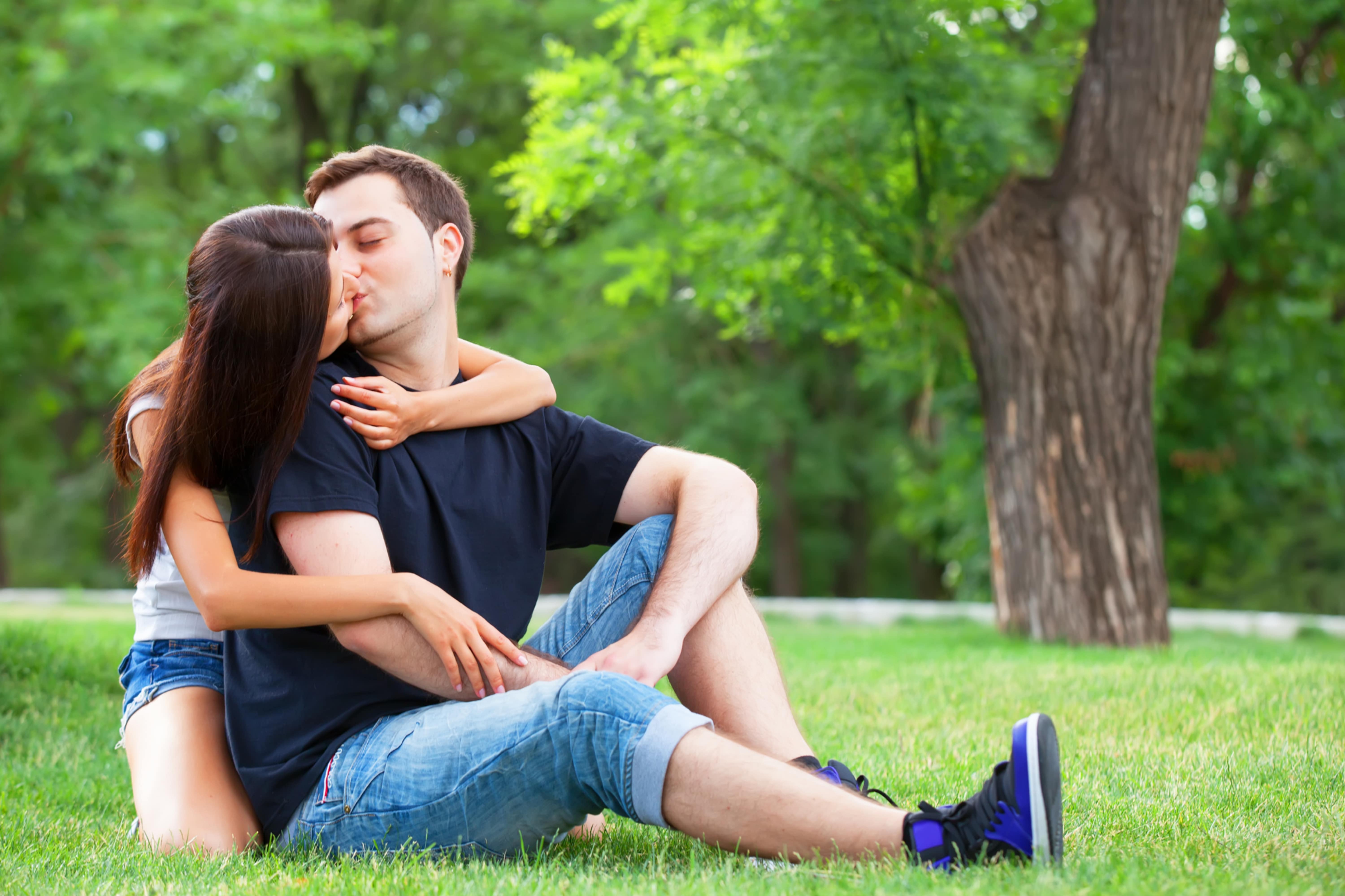 Is It Love or Just Comfort 10 Signs